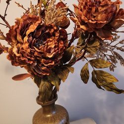 Flower arrangement Vase