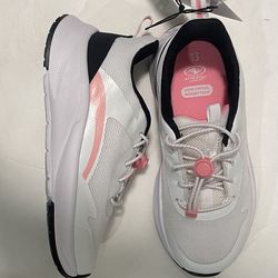 New - Girls Big/Little “Bungee Mesh Sneakers” (Size:13)