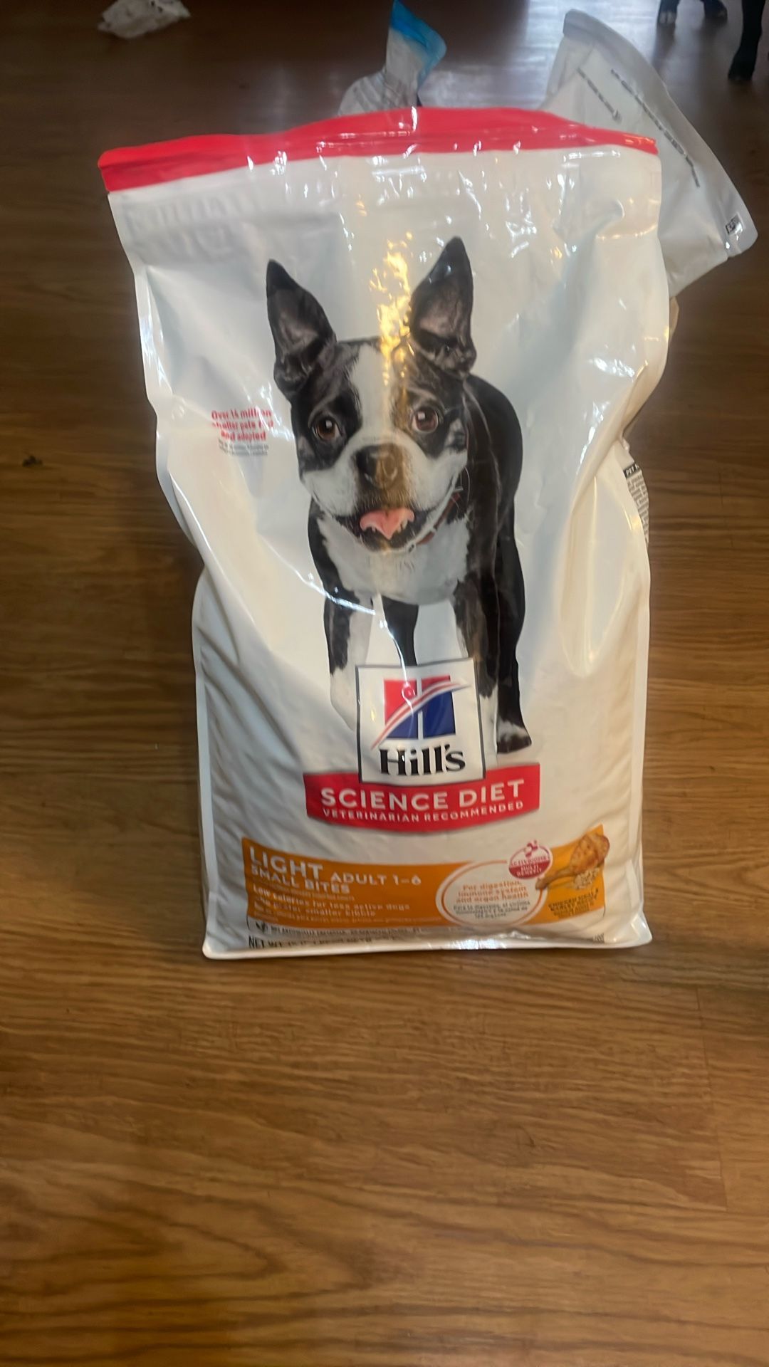 hill's science diet veterinarian recommended light small bites adults 1-6