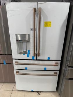 Kitchen GE Café