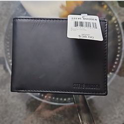 Mens Steve Madden Wallet. NWT