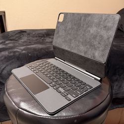 Apple Magic Keyboard for 11-inch iPad