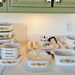 Corningware Spice of Life Pyrex, Echalote La Marjolaine big lot 19 pieces & 6 lids 