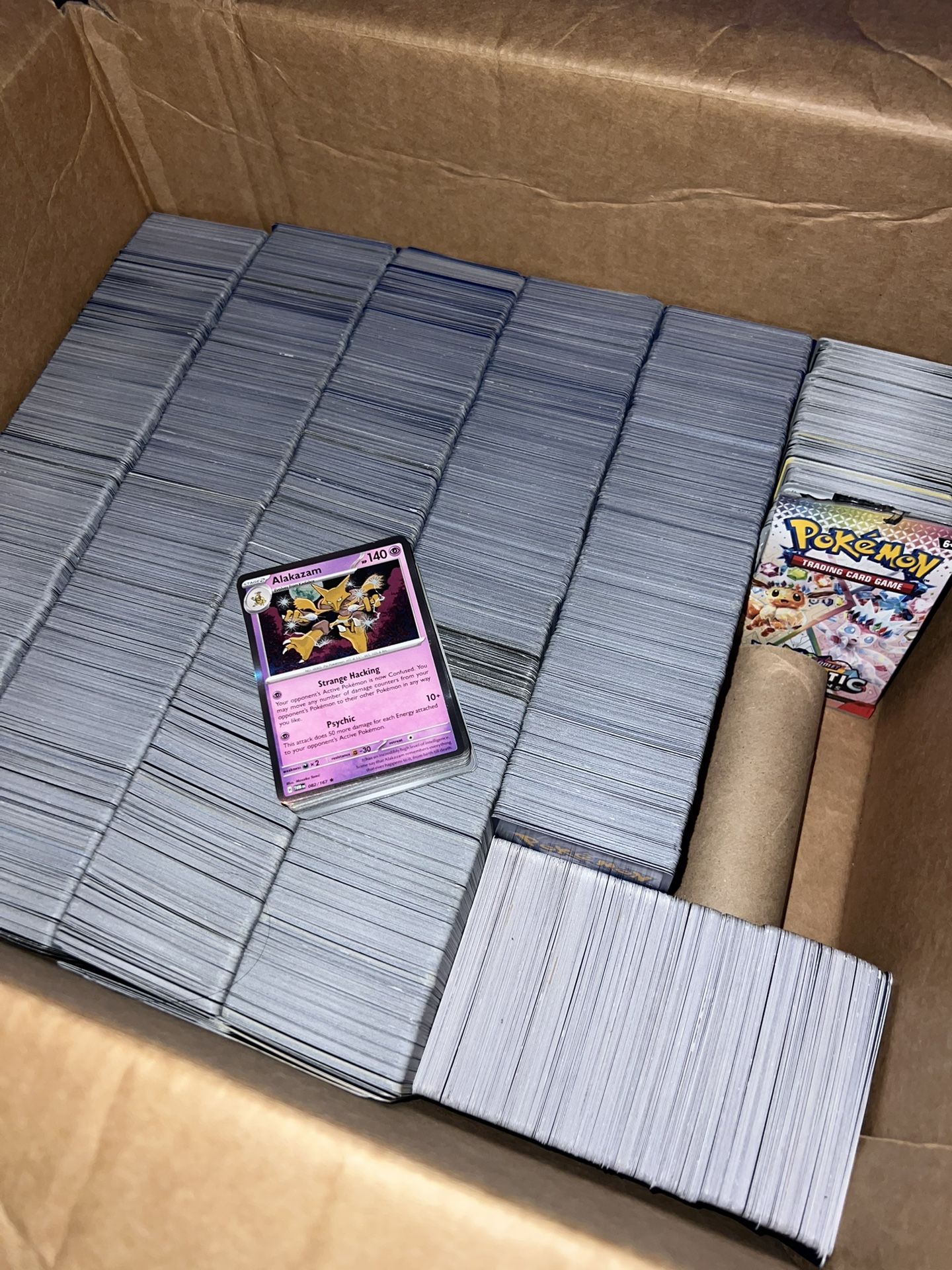 BOX POKEMON CARDS