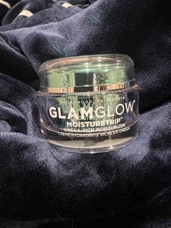 Glam Glow Moisture Trip