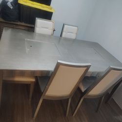Dining Table With 5 Chairs Like New 250 