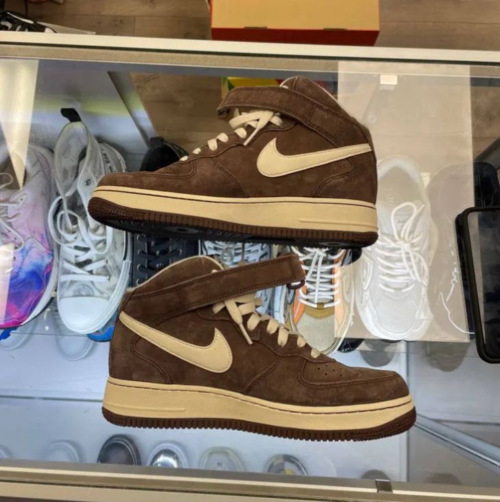 Nike Air Force 1 Mid ‘Chocolate’ US Size 8