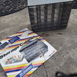 Storage Cabinet / Mini Drawers