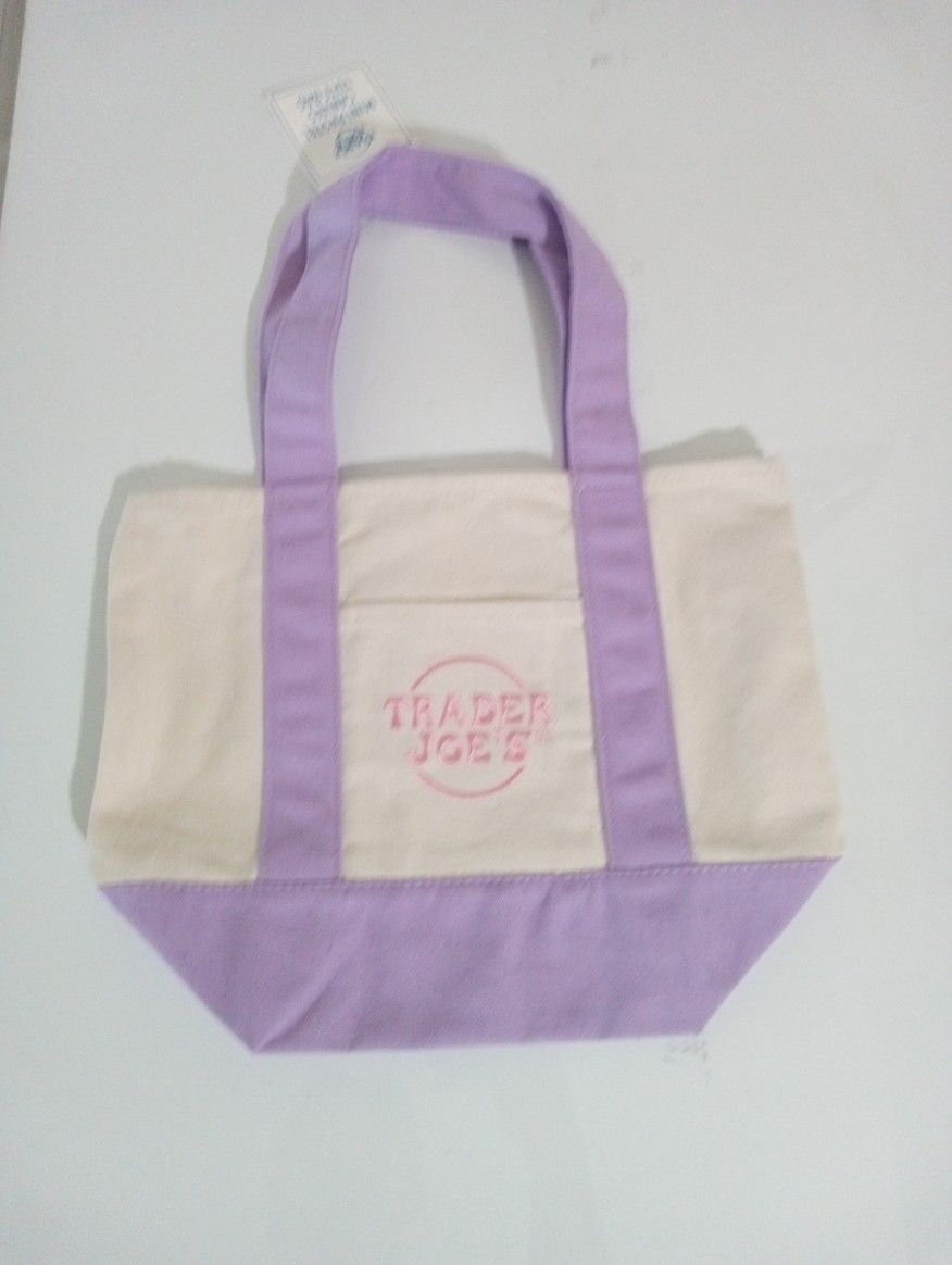 🌸 Trader Joe’s Mini Tote – LAVENDER (2025 Spring Drop – RARE & SOLD OUT!)