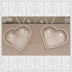 PAIR OF ETCHED ROSES GLASS HEART SHAPED CANDY DISHES
