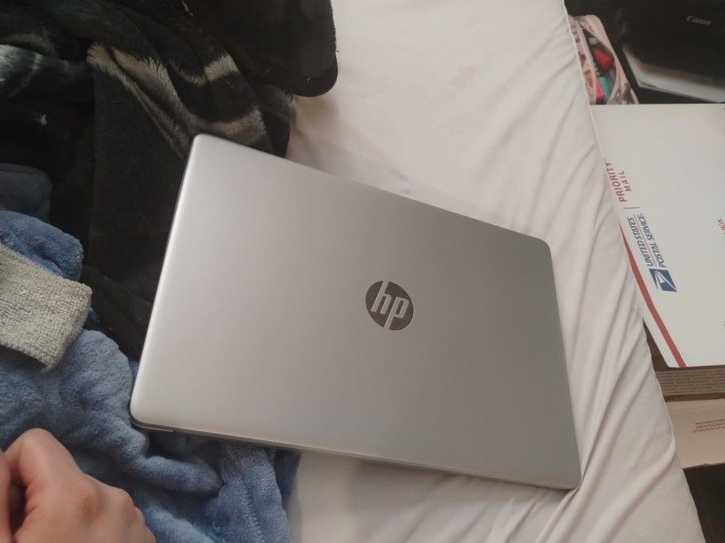 HP Laptop Model 15t-dy500 15.6"