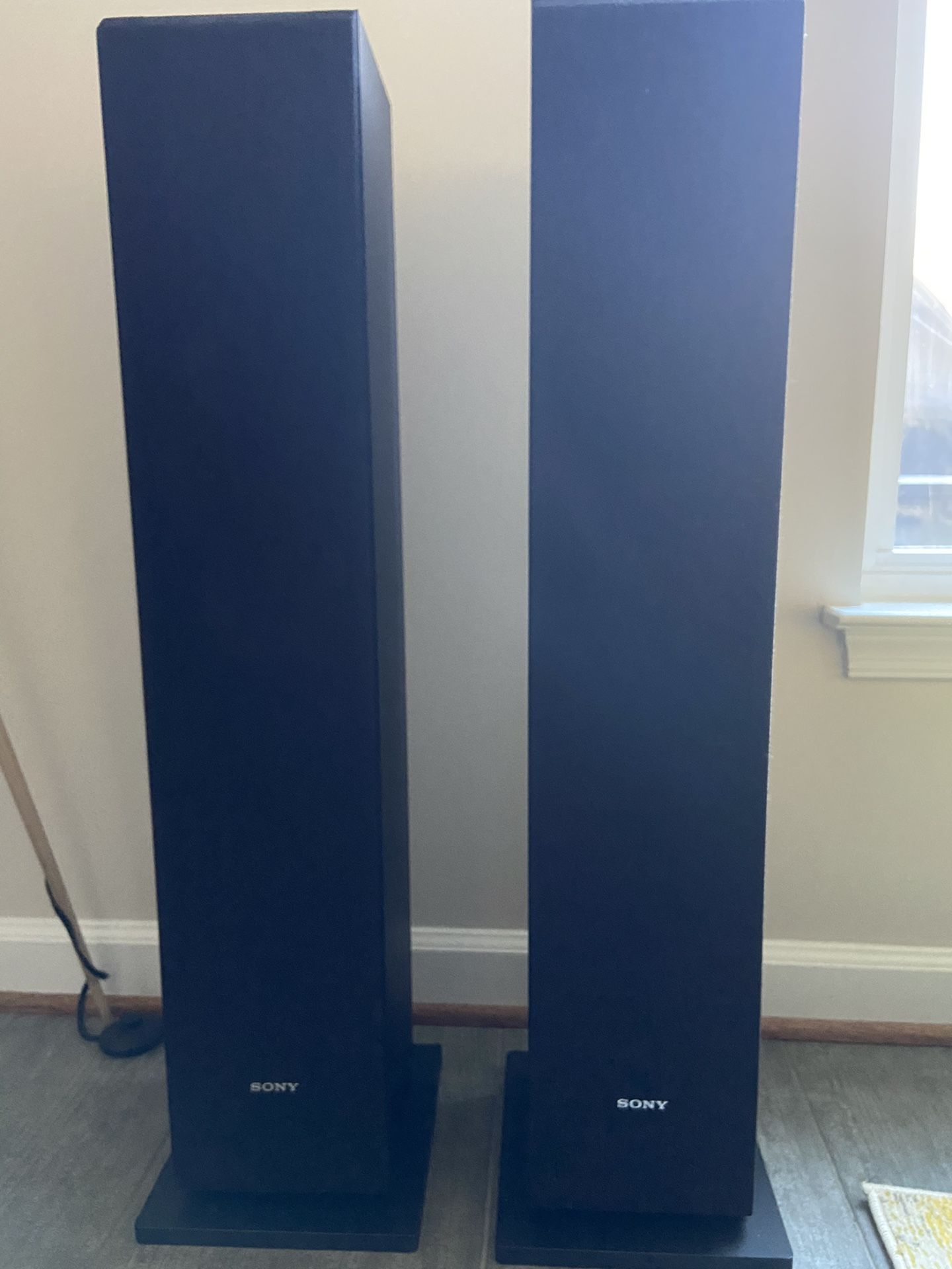 Sony tower speakers and Sony AVR (STR DN850)