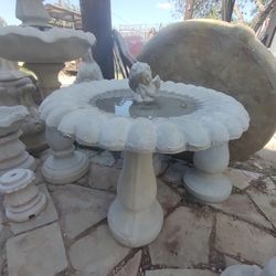 Cherub Birdbath 