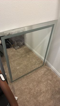 Electrical vanity mirror