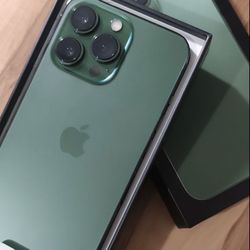 Iphone 13 Pro Max 128gb  Unlocked, FREE Smartwach/ Headphones. Pay $1 Today Rest in payments. NO CREDIT NEEDED FINANCING