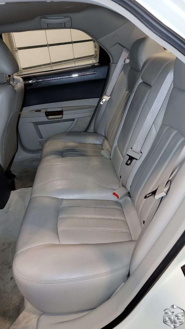2005 Chrysler 300