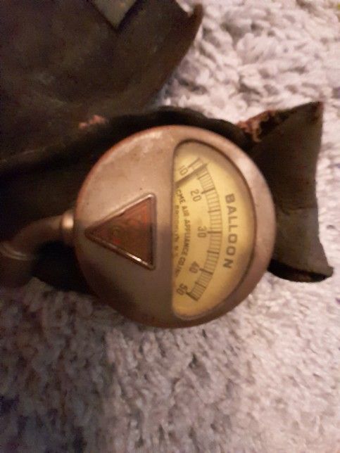 ACME Air Appliance Tire Gauge