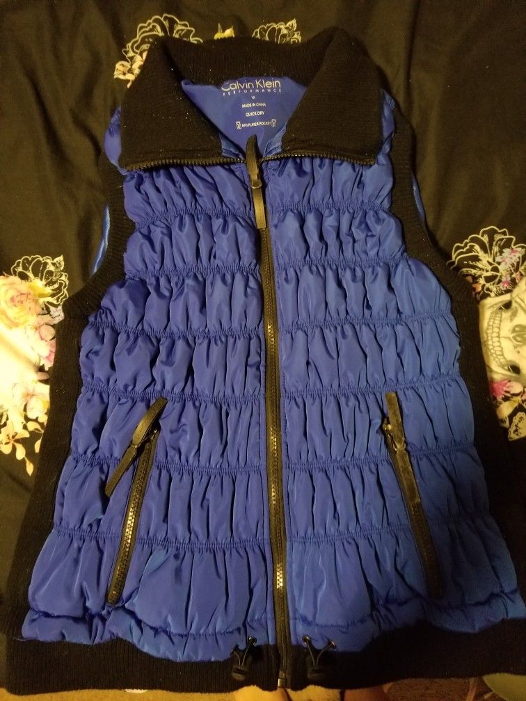 Calvin Klein Vest Mp3/phone Pocket Women's