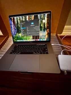 MACBOOKS PRO i9 2.3GHz 15 “ ( Mid 2019) 512GB ssd