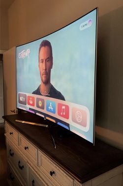 Samsung 50” curve smart tv