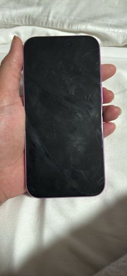 iPhone 16 pink