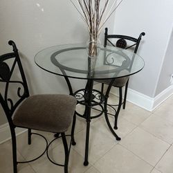 Pub Table With chairs 
