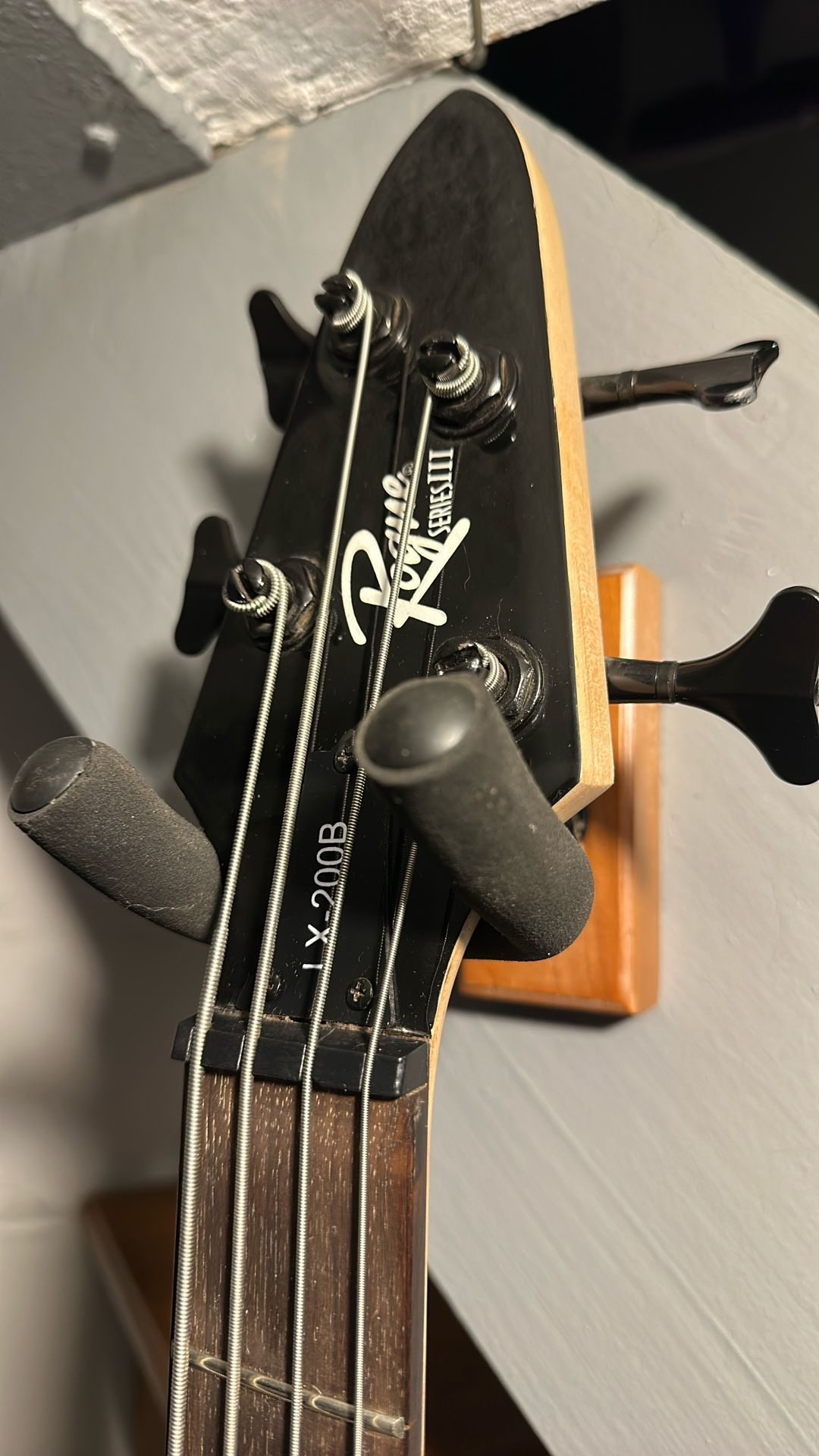 LX-200B Bass
