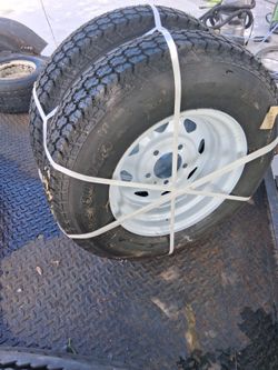 Bran new 13" 5 lug trailer tires