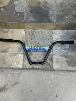 Throne bars