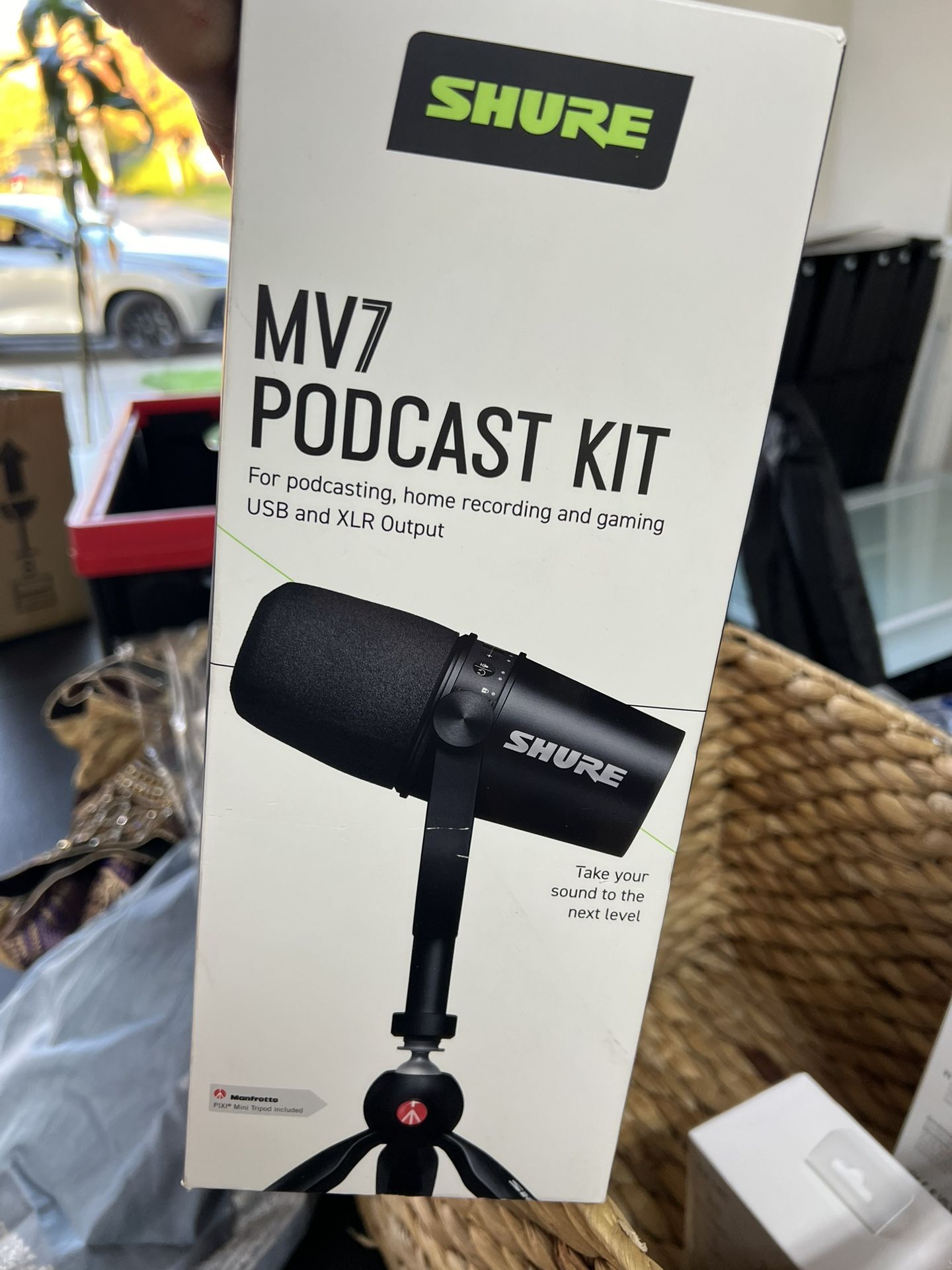 MV7 Podcast Kit
