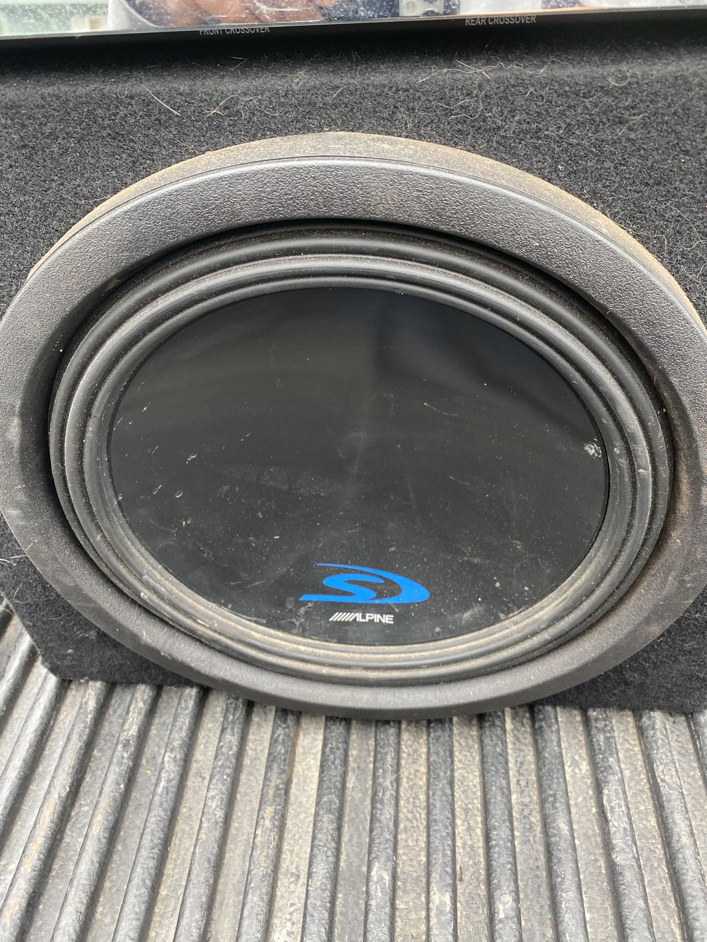 Combo Alpine subwoofer and rockfordfosgate amp