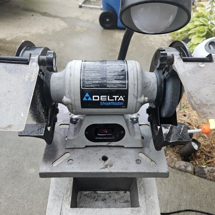 DELTA bench Grinder With Stand