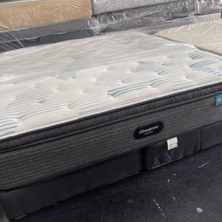 King Mattress Beautyrest Pillowtop And Box Springs 💫