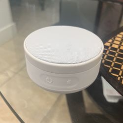Speaker heyday with charger
