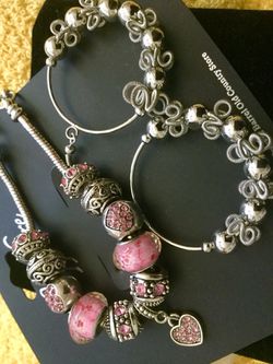 Very pretty bracelet $25 / Large hoop-earrings $13 / Chrystal necklace with butterfly $20