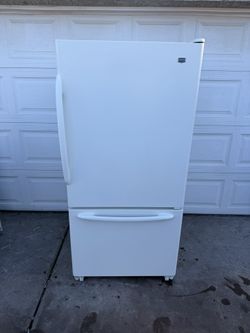 Refrigerator Bottom Freezer 60 Day Warranty 