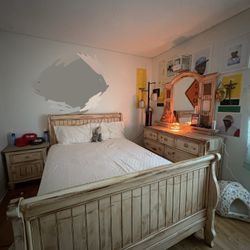 Full Size Wood Bedroom Set