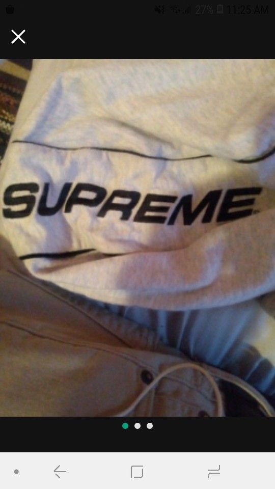 FW16 Authentic Supreme Hoodie Medium