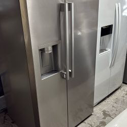 LG Side By Side Refrigerator 