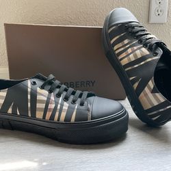 Men Burberry Shoes 