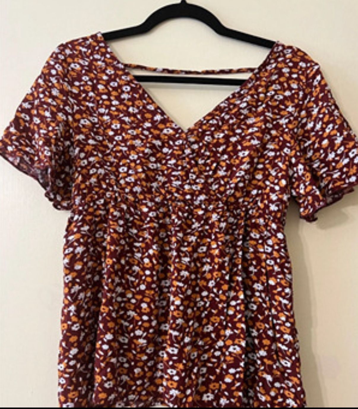 Emery Rose Women’s Floral Print Top