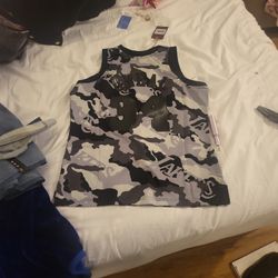 Camo Lakers Jery Oneal  100$ 