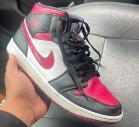 Nike size 10.5 men