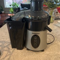 Juice man Juicer