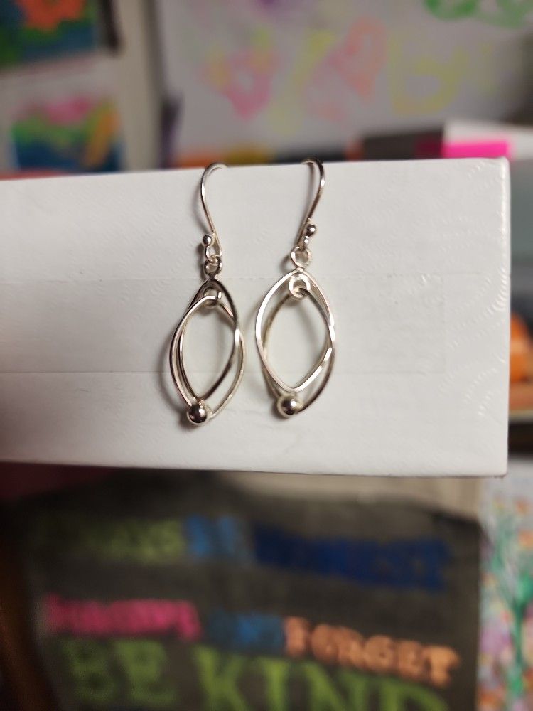 STERLING SILVER pierced earring
