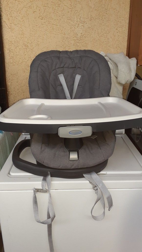 GRACO SWIVI-SEAT 3-IN-1 HIGH CHAIR BOOSTER SEAT