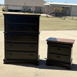 Solid Wood Dresser/Nightstand