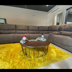 *Holiday Sale Event*---Alejandra Mature Gray Fabric Reclining Sectional Sofa---Delivery And Easy Financing Available👌