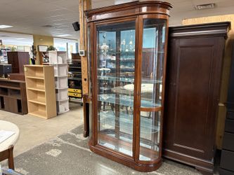 Cherry Traditional Curved Glass Curio Cabinet