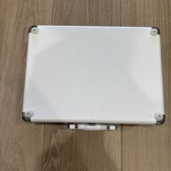 Victrola Journey+ Bluetooth suitcase record player Bundle (+5 Vinyls)